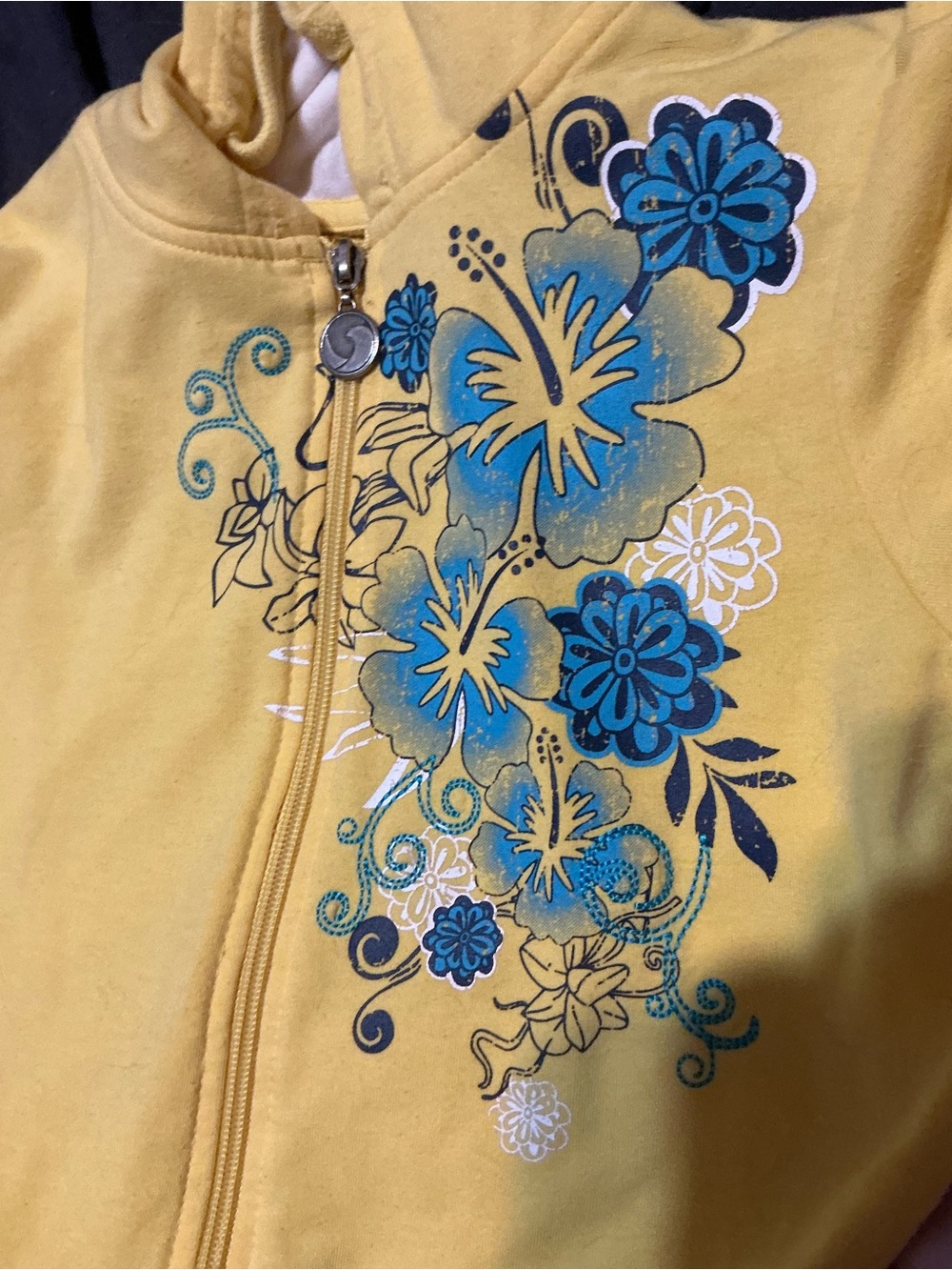 360 surf, sweater floral design - Picture 8 of 10